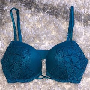 Victoria Secret Bombshell bra 30A.